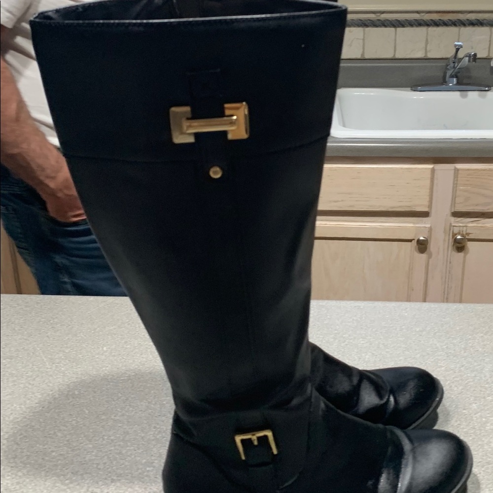 Boots - Picture 2 of 3
